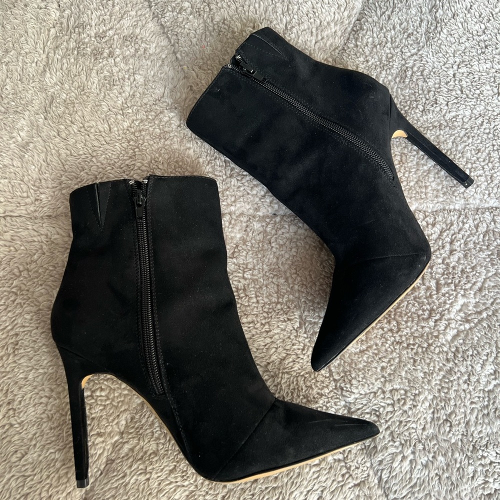 Express black boots size 8